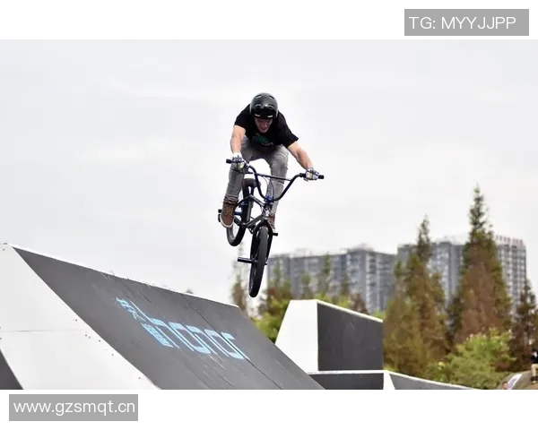 杭州滑板队在极限运动会中的精彩表现与力量解析