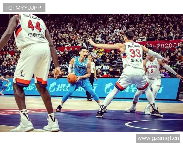 深圳篮球队与重庆篮球队赛后复盘团队协作的精彩瞬间与战术分析